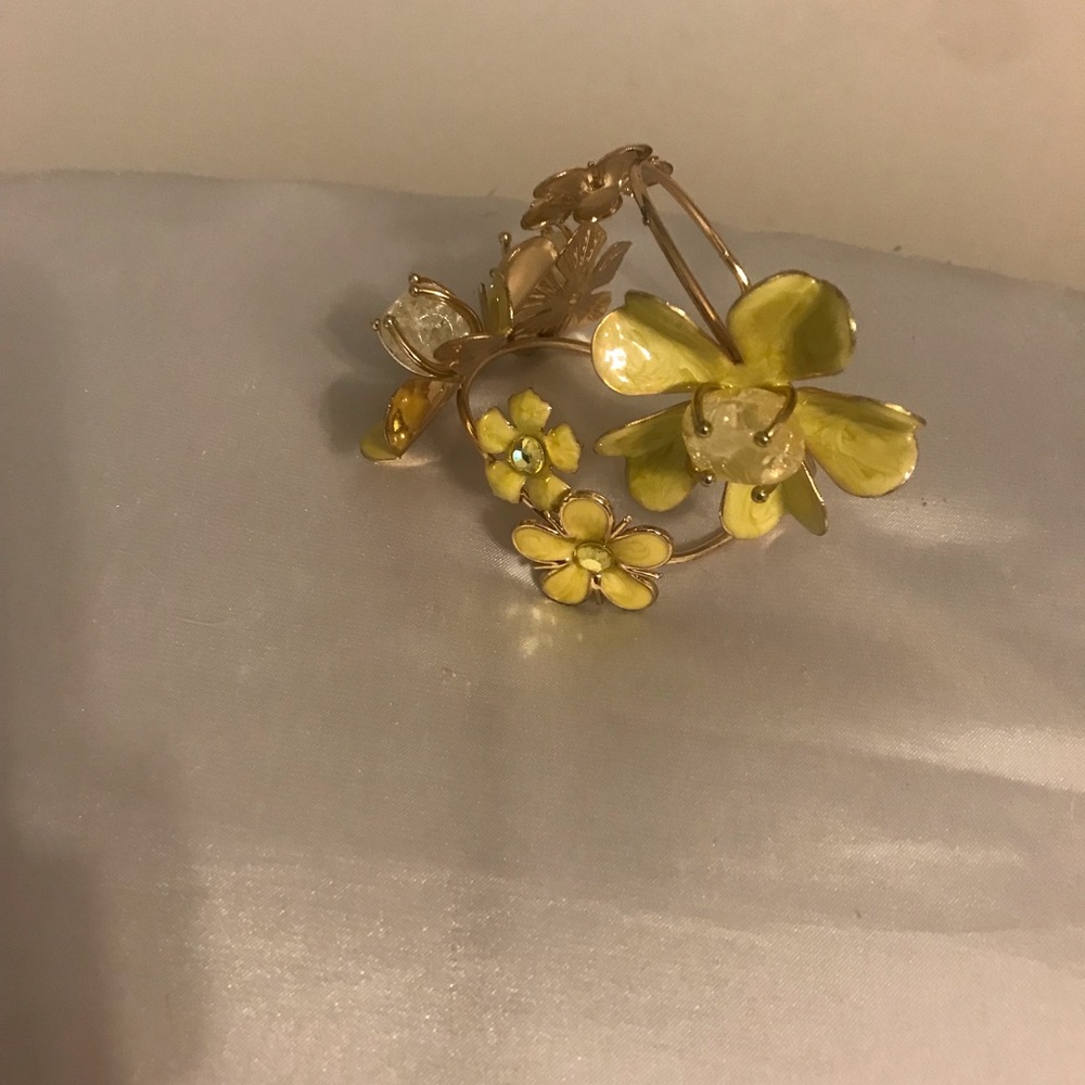 Gold tone yellow flower wrap bracelet